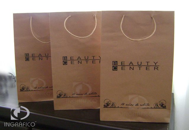 Bolsas de papel impresas.